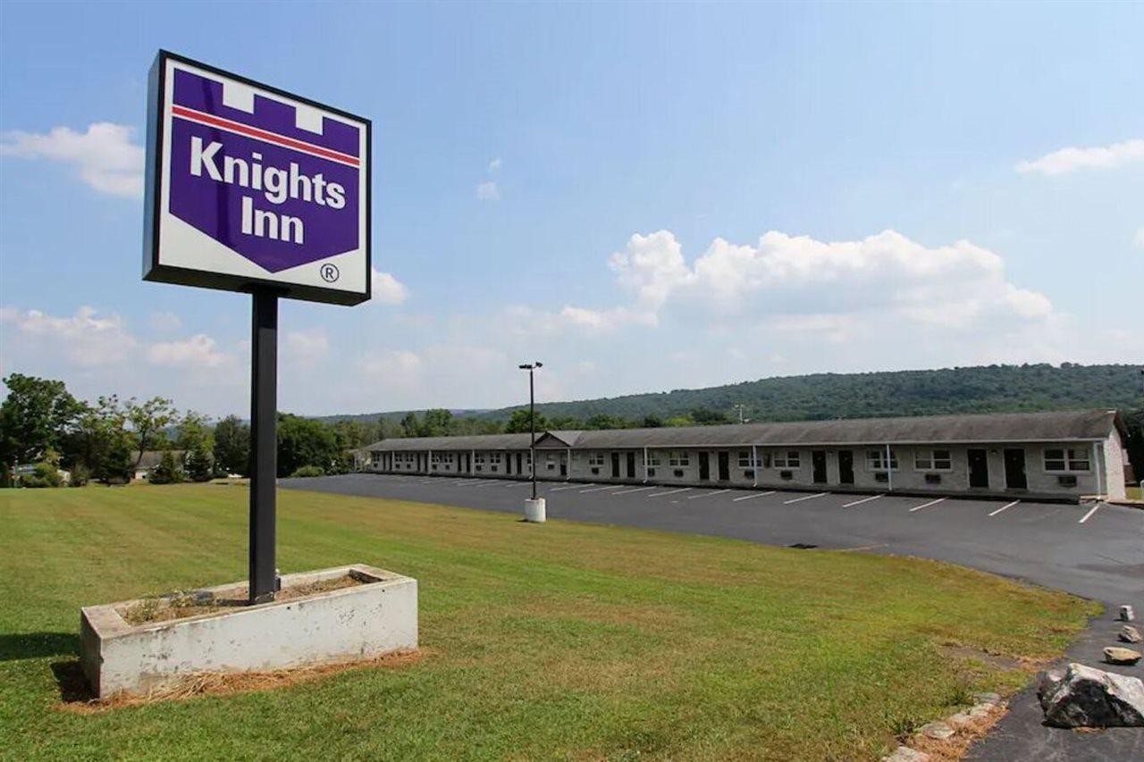 Knights Inn Pine Grove Pine Grove  Exteriör bild